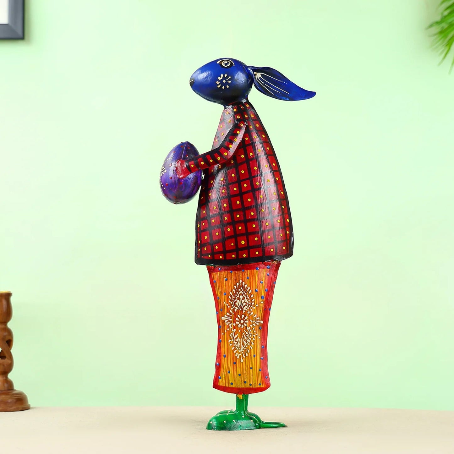 Iron Crafted Hand Printed Rabbit table Decor