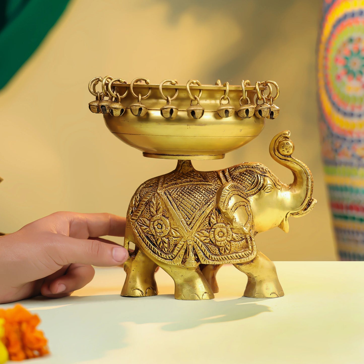 6BrassElephantUrli_1