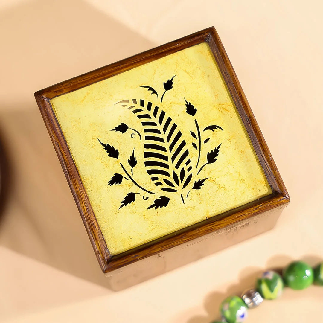 Wood Leaf Decor itmes