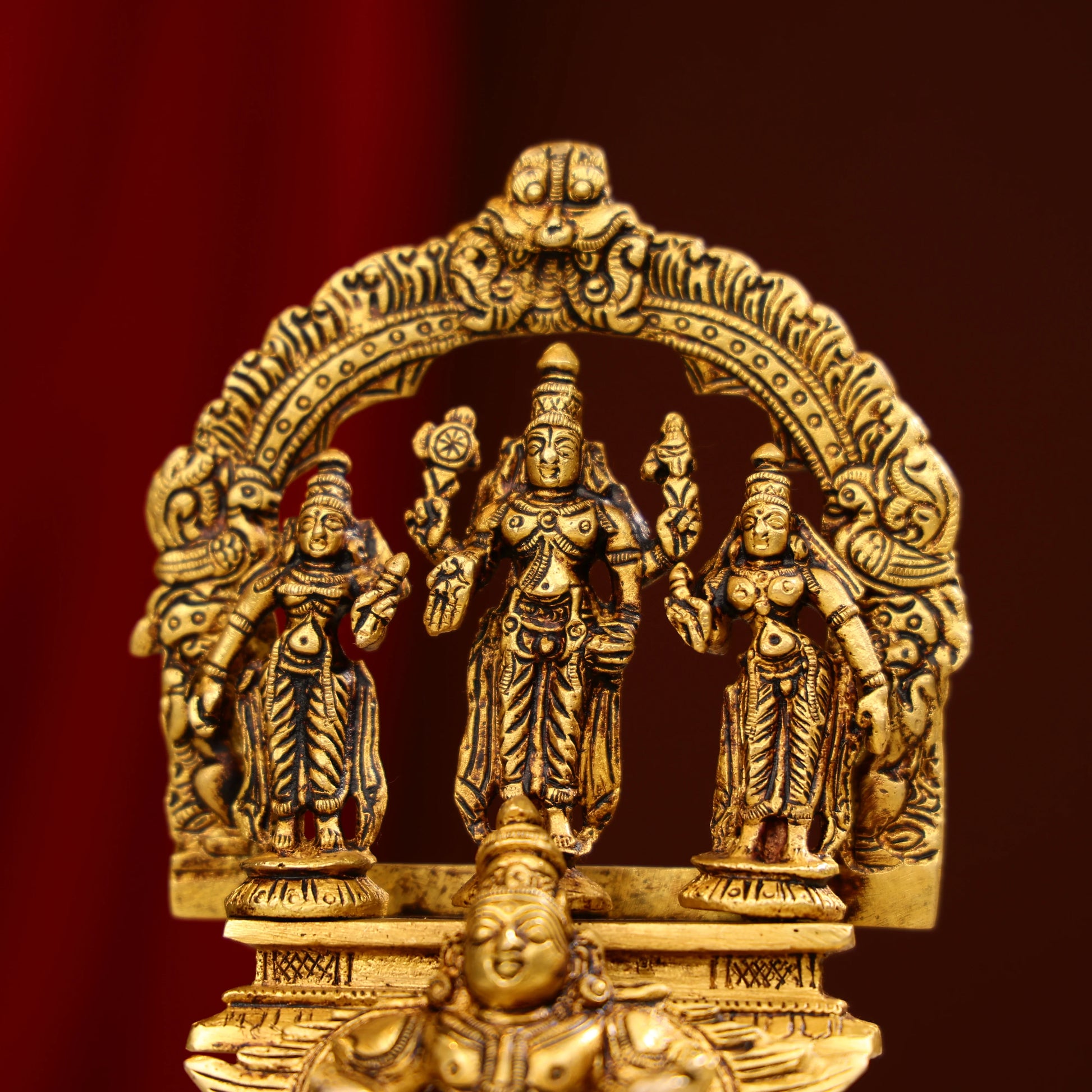 Super Fine Brass Shri Maha Vishnu With Sridevi Bhudevi On Garuda Bhagwan Idol