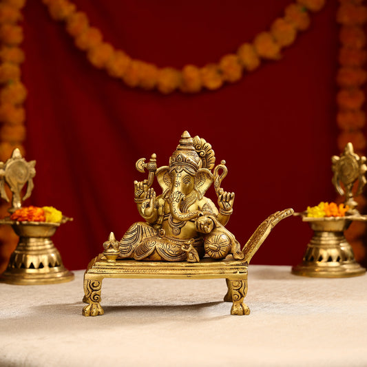 9_Brass_Super_Fine_Blessing_Lord_Ganesha_Resting_On_Sofa_1