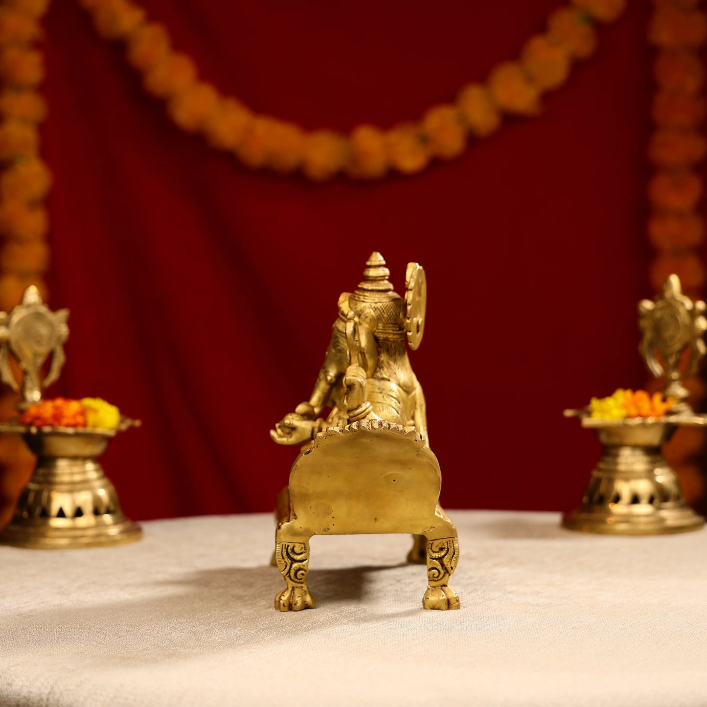 9_Brass_Super_Fine_Blessing_Lord_Ganesha_Resting_On_Sofa_3