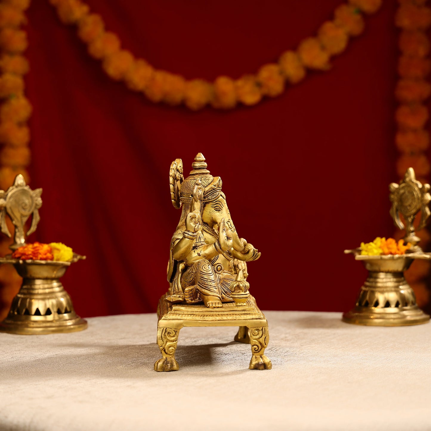 9_Brass_Super_Fine_Blessing_Lord_Ganesha_Resting_On_Sofa_5