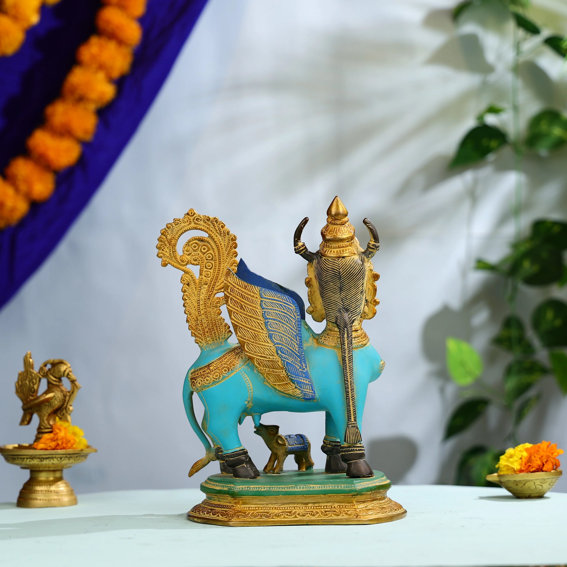 Brass_Mata_Kamdhenu_Cow_With_Calf_Statue_4