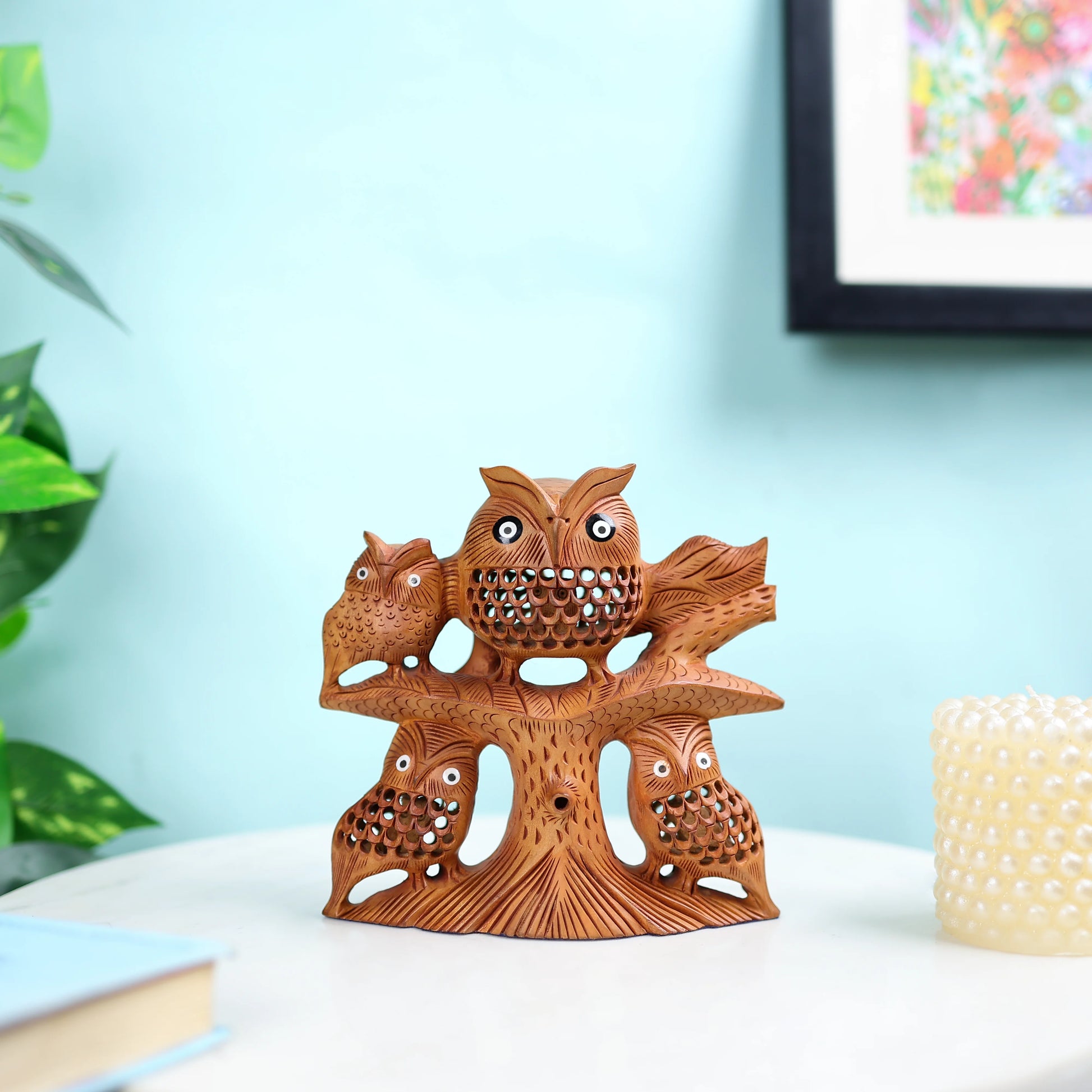 Kadam Wood Undercut Fine Owl Family Table Decor 1