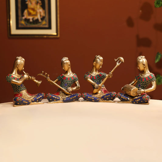 Musicians with Stonework1