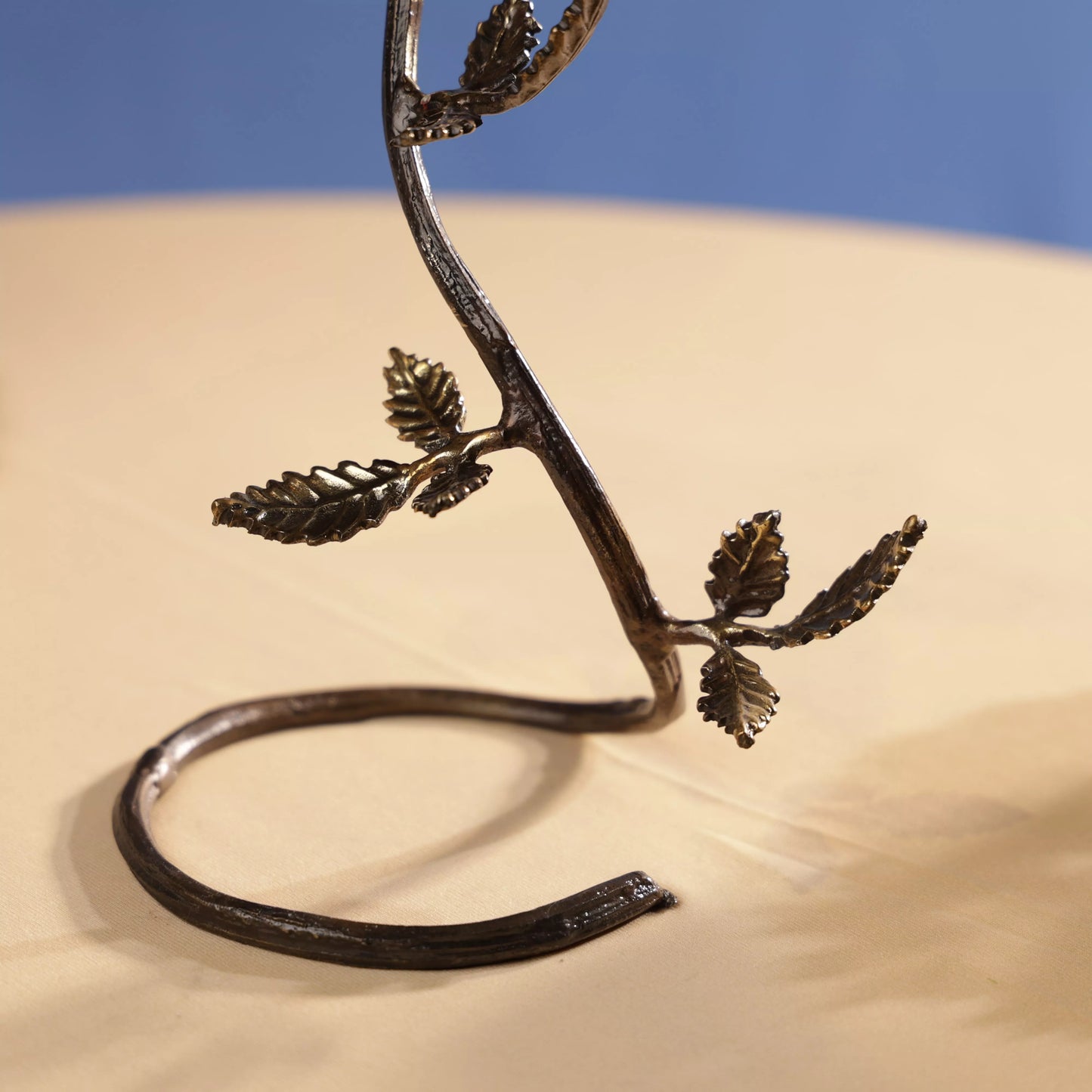 Antique FInish Brass Lotus Flower Twig Table Decor