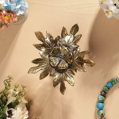 Antique Finish Brass Flower With Maple Leaves Table Decor