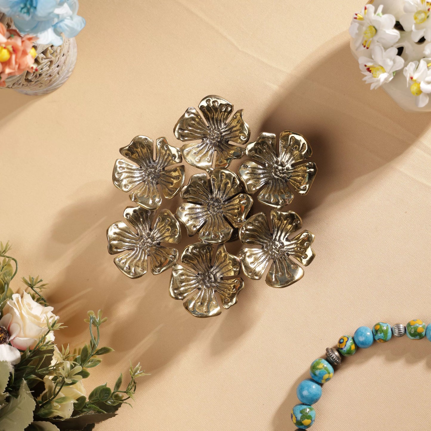 Antique FInish Brass Geranium FLower Bunch Table Decor