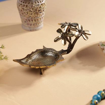 Antique Finish Brass Pulmeria Flower T-Light Candle Holder