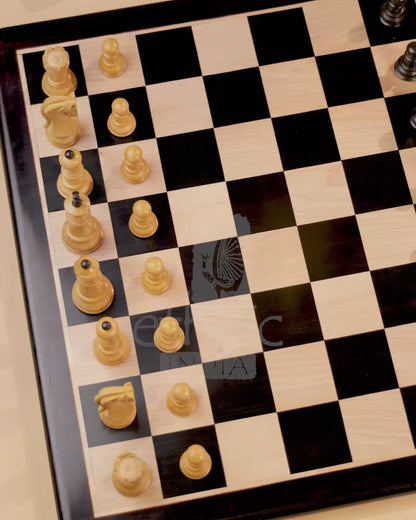 21" Ebonised Round Edged Wooden Chess Set With 3.9" Zagreb Design Chess Pieces